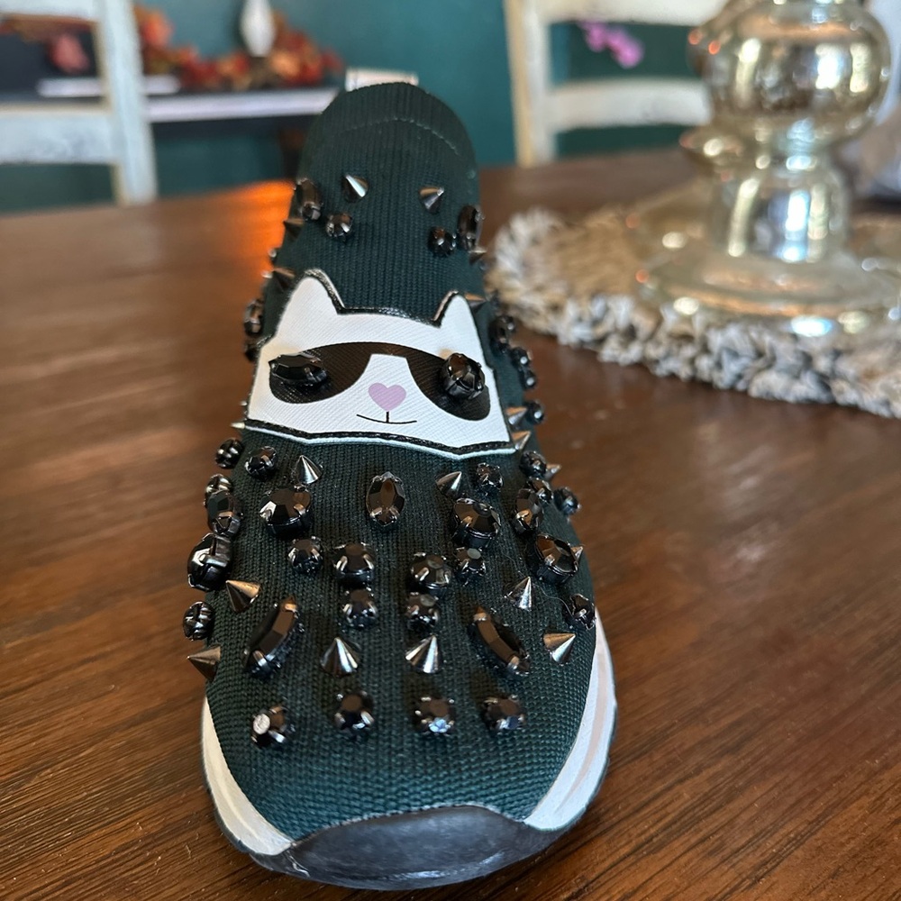 Karl Lagerfeld Paris Womens Malna Slip on Sneaker